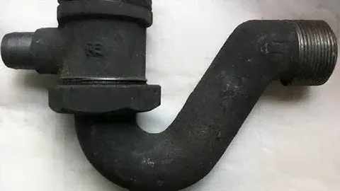 Как быстро демонтировать латунную обвязку с чугунной ванны😎